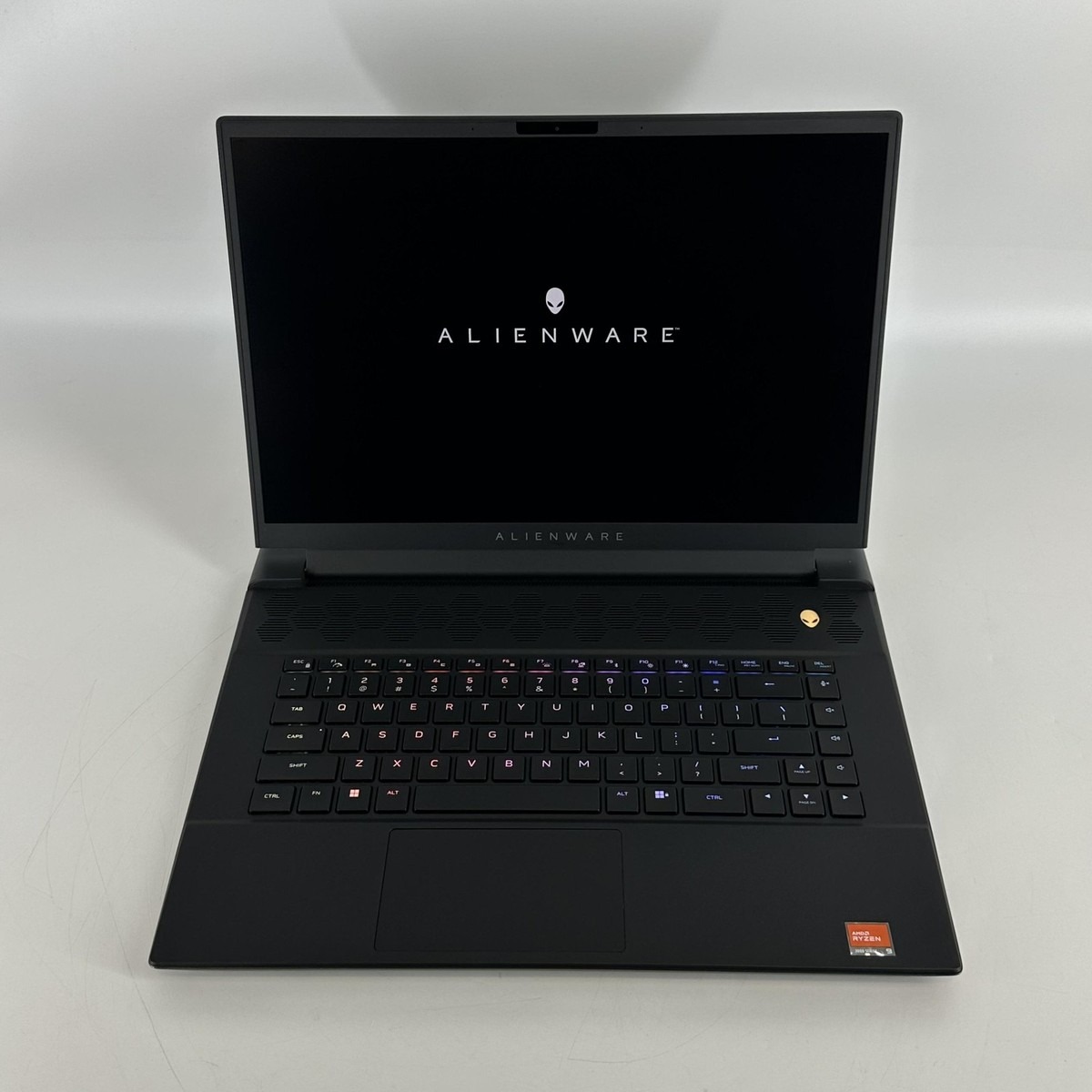 Dell Alienware m16 R2 Gaming Laptop – Intel Core Ultra 9 185H, 32GB RAM, 1TB SSD, NVIDIA GeForce RTX 4070 8GB, 16” QHD+ 240Hz Display, AI-Powered Performance Laptop for Gaming & Content Creation